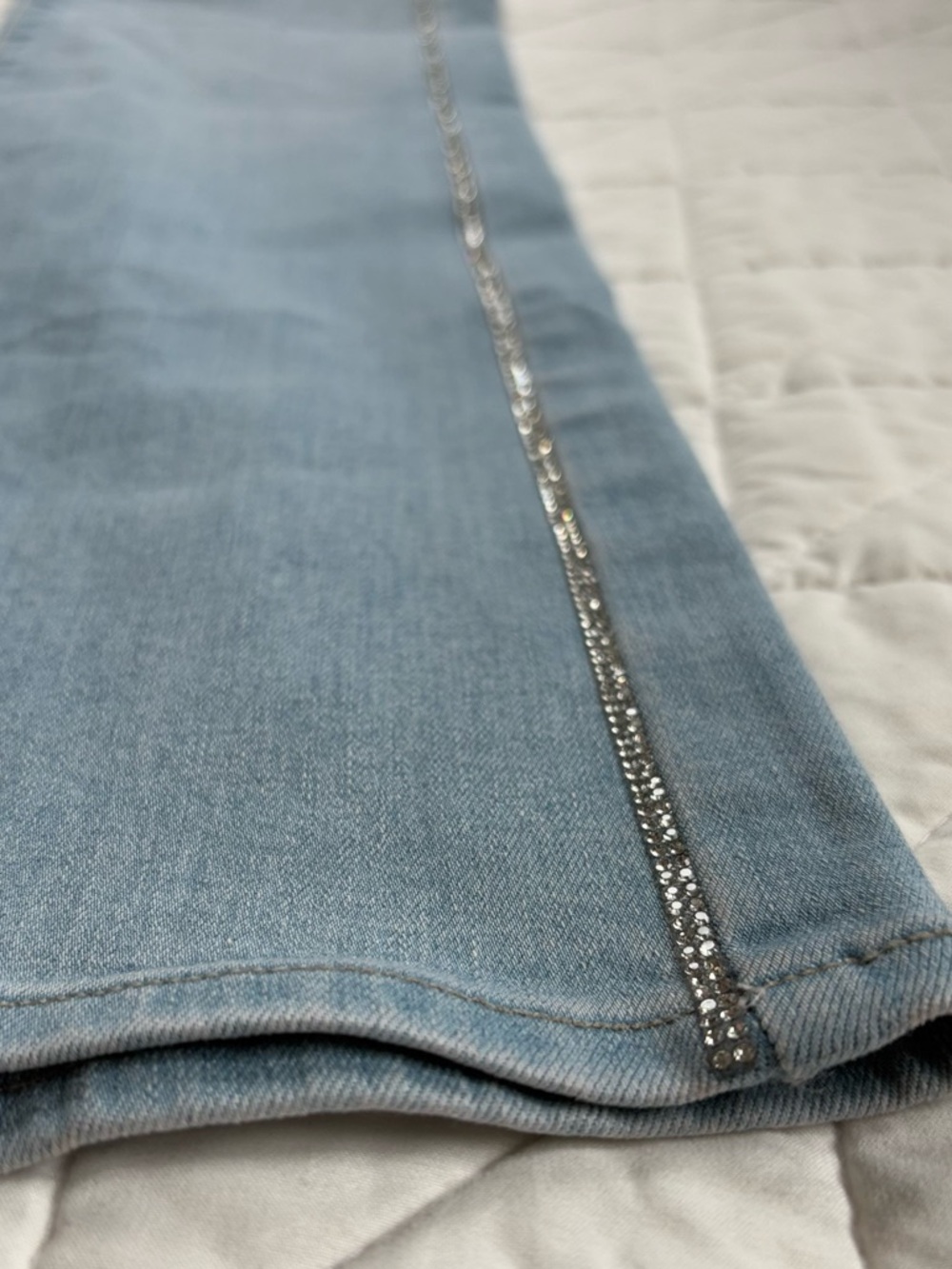 Levi's 725 High Rise Bootcut Jeans Rhinestone Side Stripe NWT 25x32 - Picture 5 of 8
